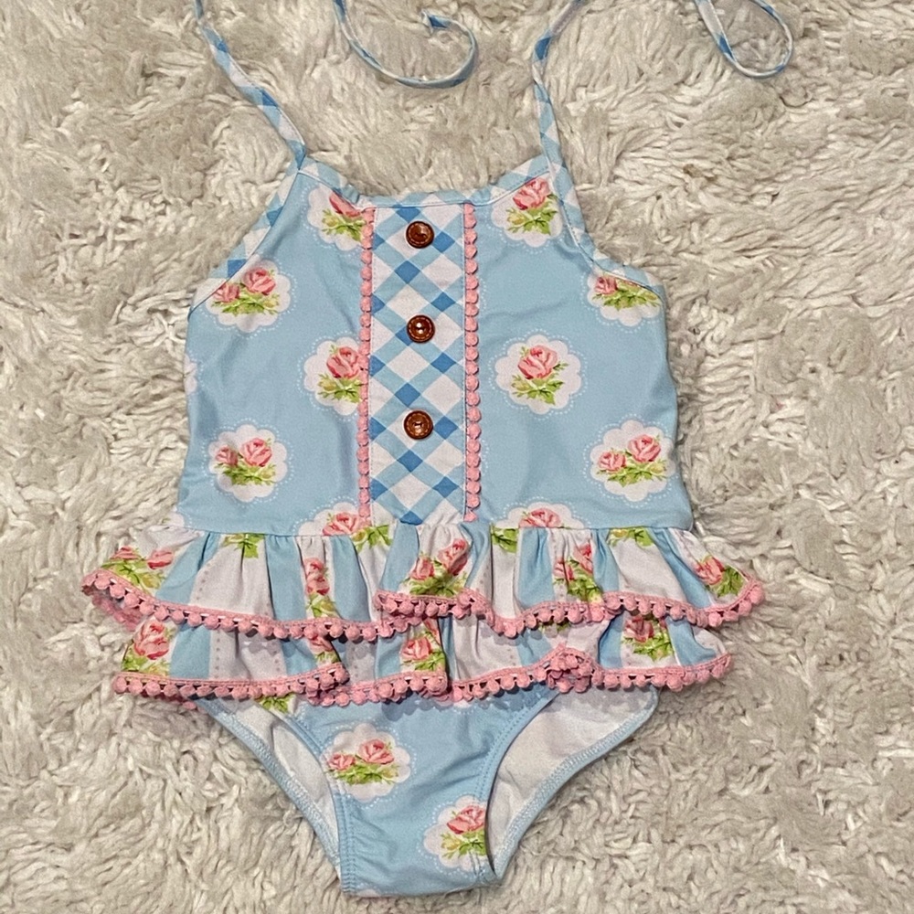 Bathing suit